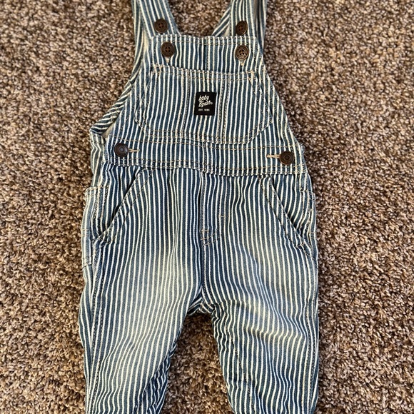 Lightly Worn 1 x overalls, blue striped, green striped and dogs. 0-3 months. - Picture 8 of 10